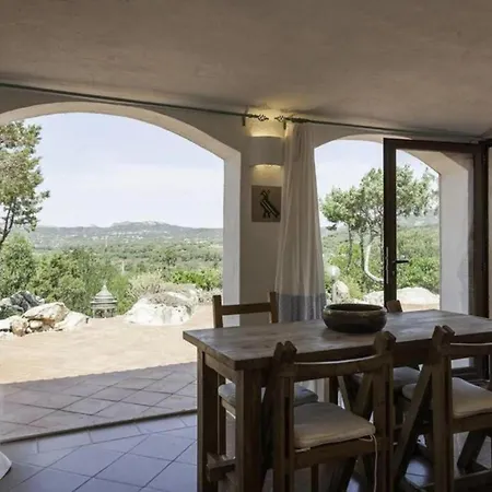 La Giulia A Porto Cervo